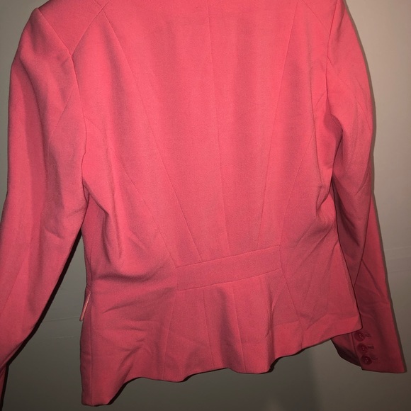 Business Pink Blazer - Picture 2 of 6